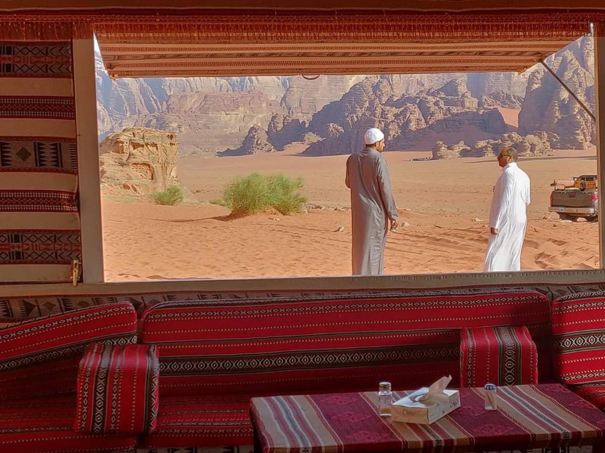 Omar Ghazi Camp Hotel Wadi Rum Exterior foto