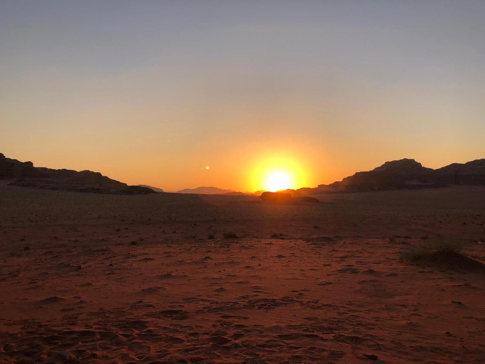 Omar Ghazi Camp Hotel Wadi Rum Exterior foto