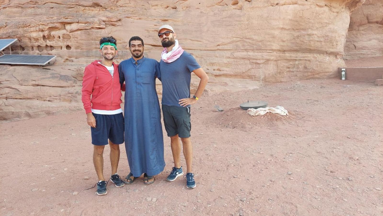 Omar Ghazi Camp Hotel Wadi Rum Exterior foto