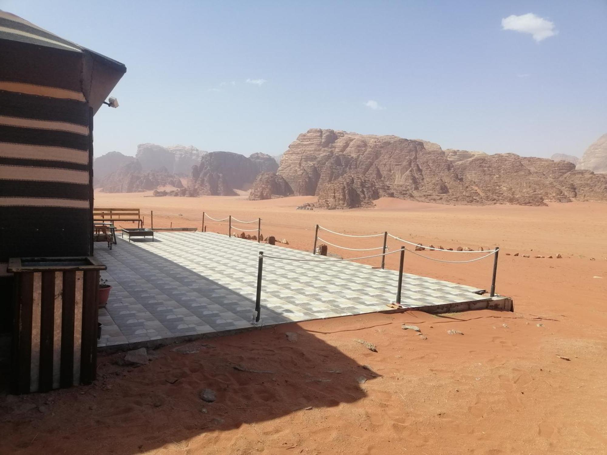 Omar Ghazi Camp Hotel Wadi Rum Exterior foto